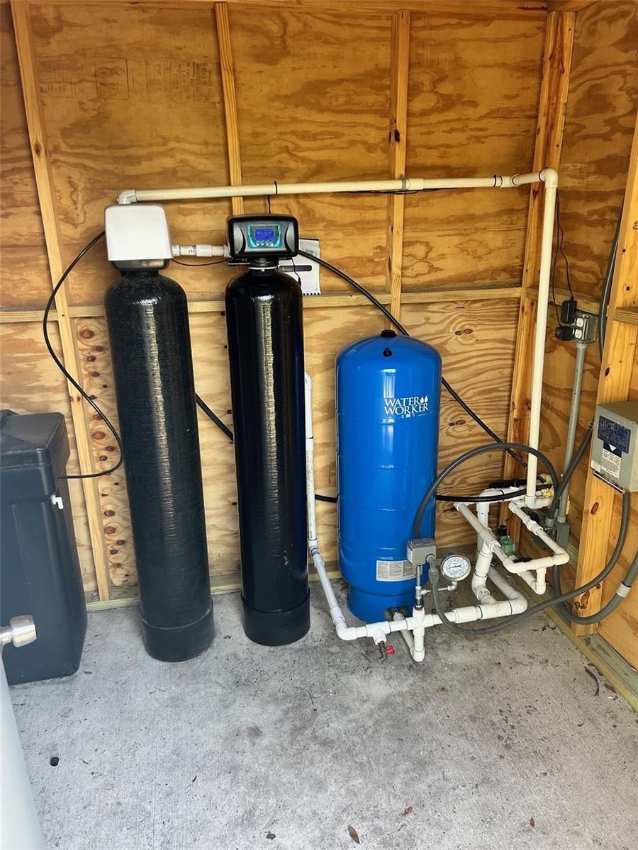 ACREAGE & UNREC - Residential