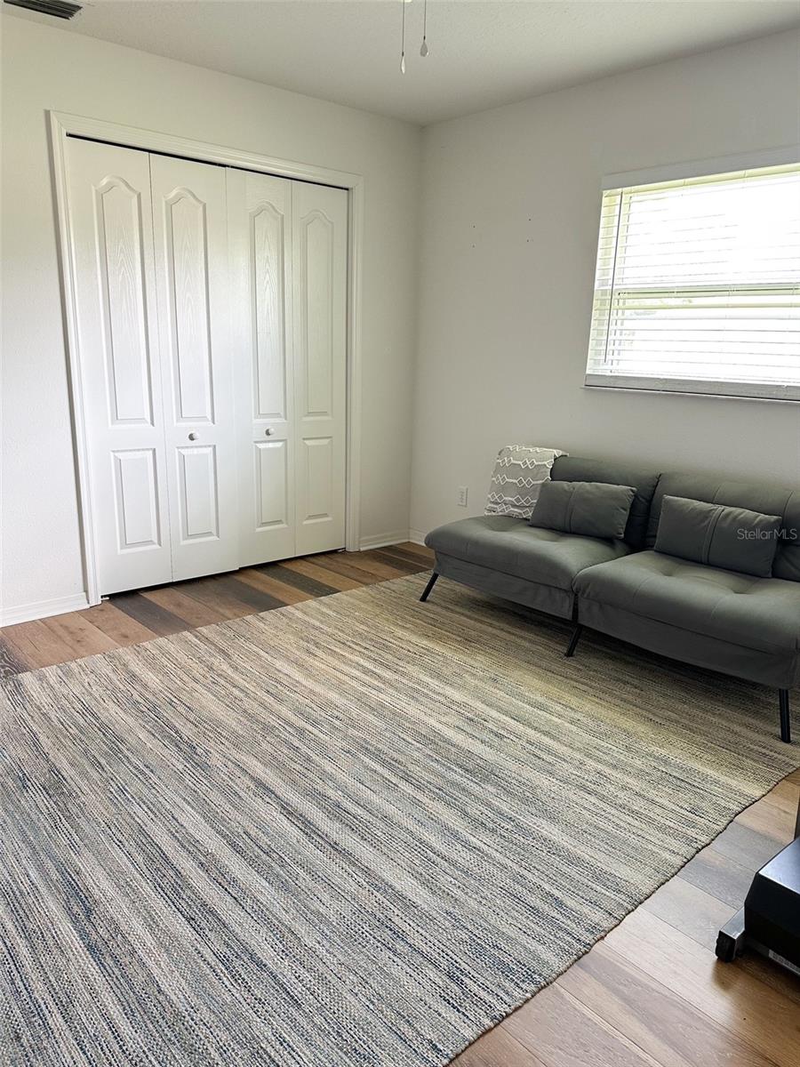 ACREAGE & UNREC - Residential