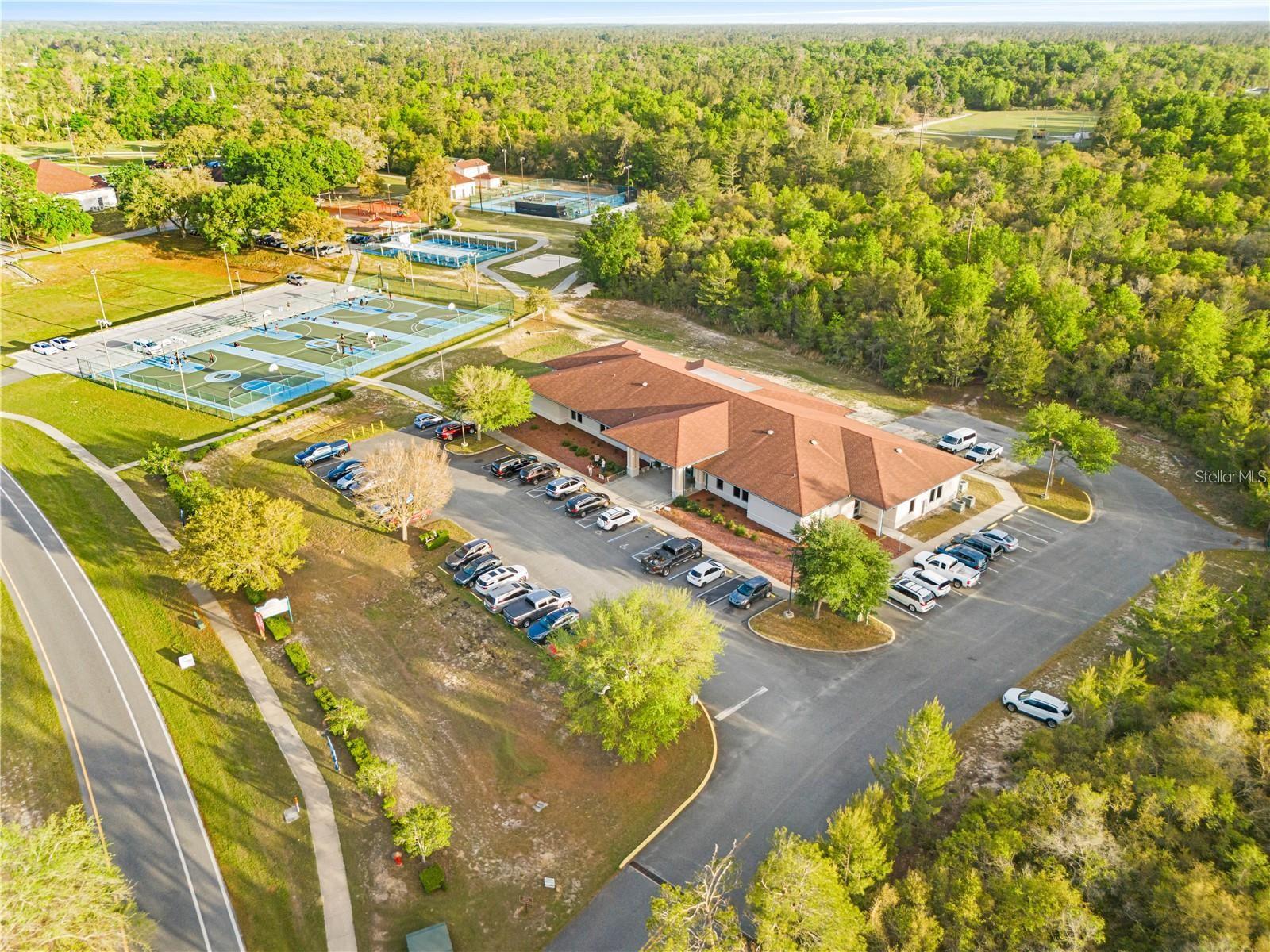 MARION OAKS UN 03 - Residential Lease