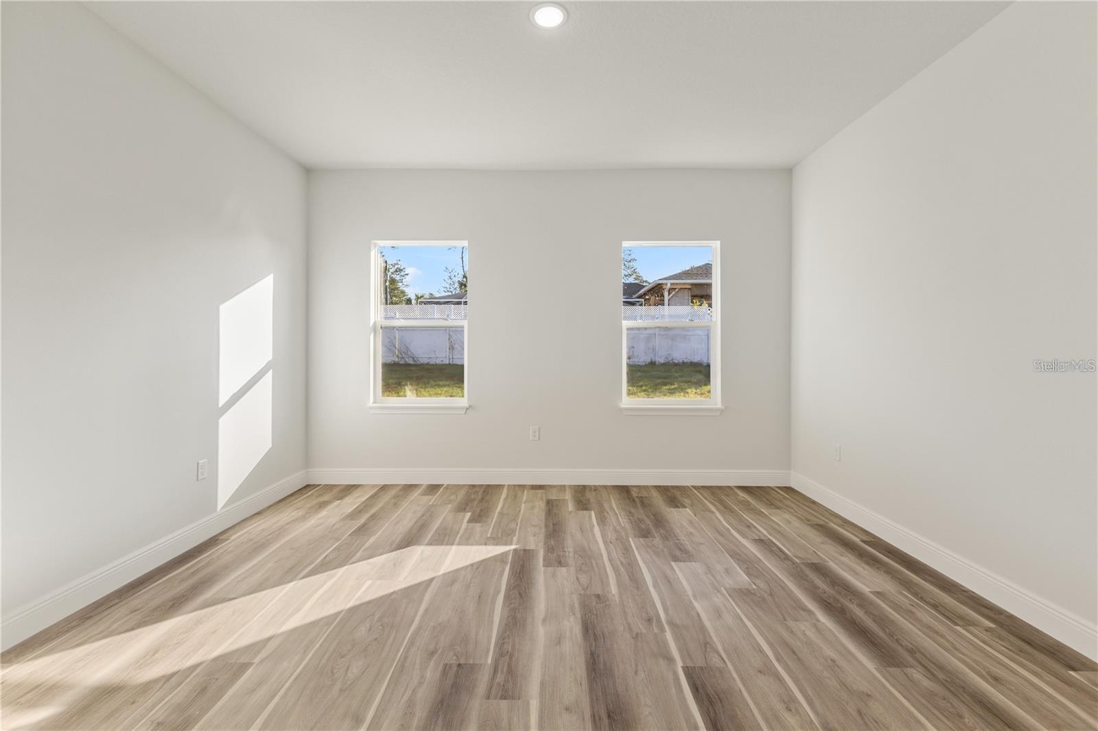 MARION OAKS UN 03 - Residential Lease