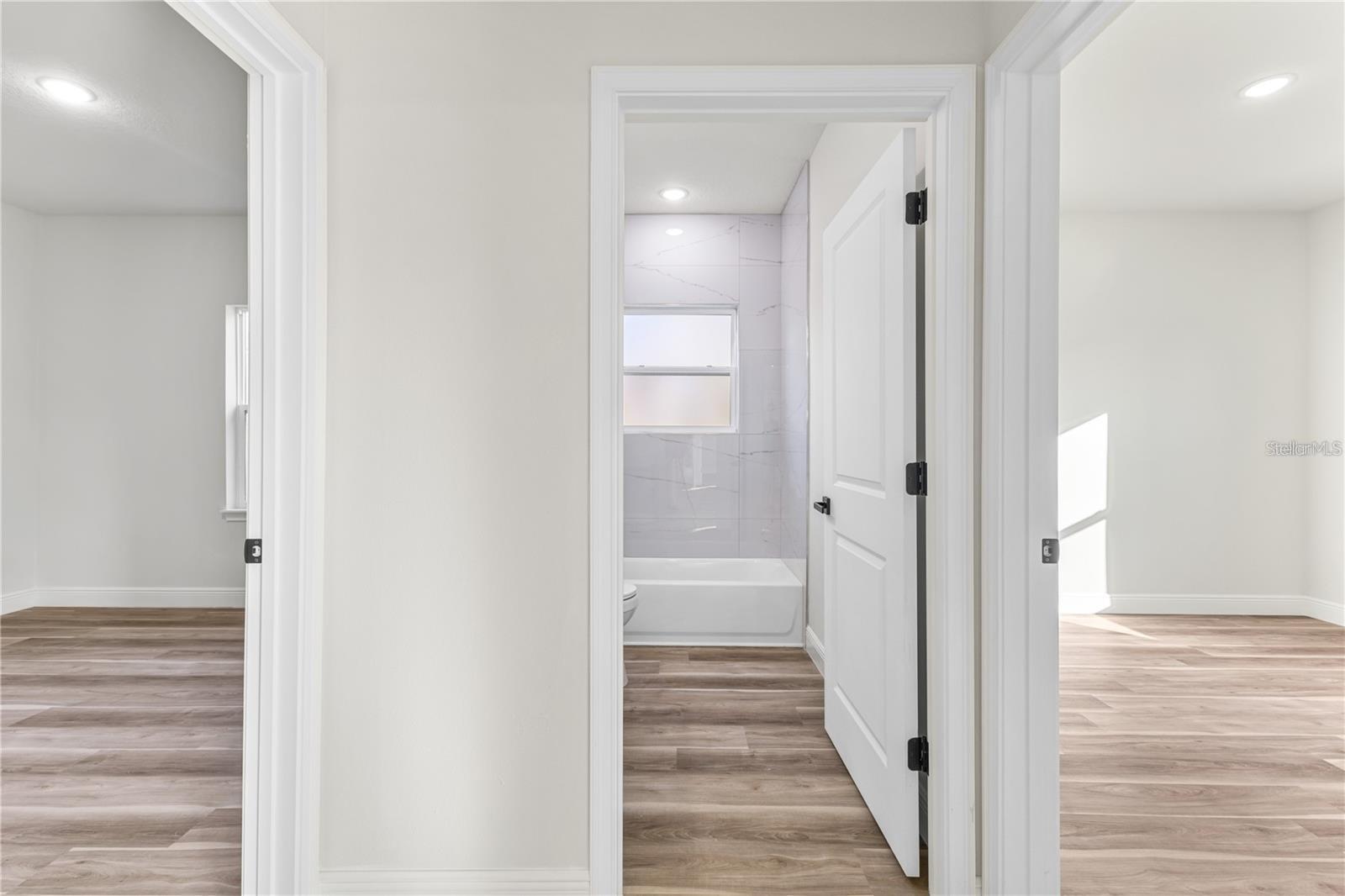 MARION OAKS UN 03 - Residential Lease