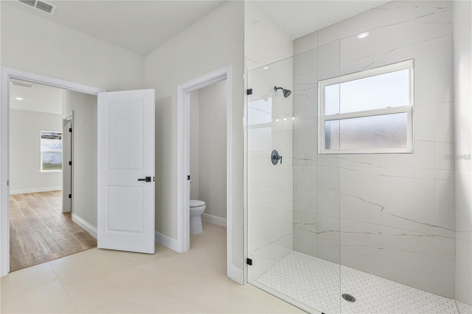 MARION OAKS UN 03 - Residential Lease