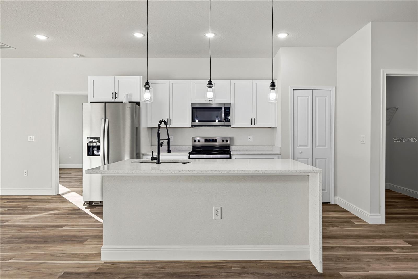 MARION OAKS UN 03 - Residential Lease