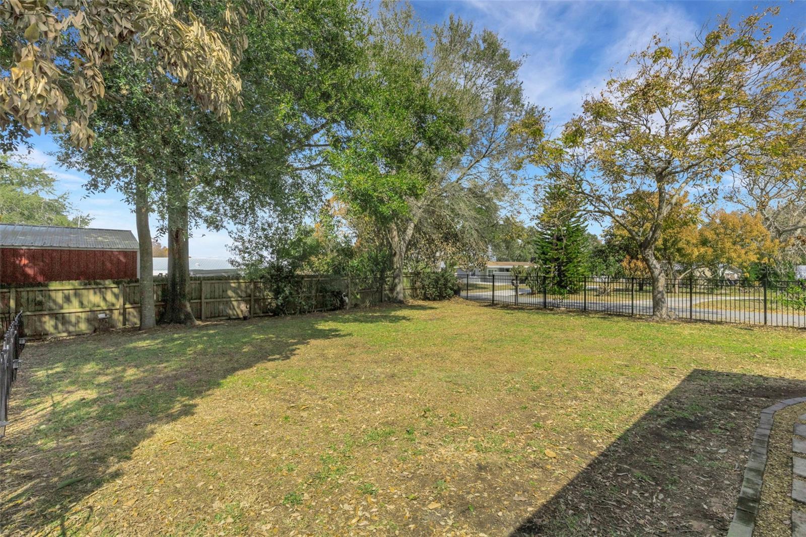 ROCHELLE GARDENS - Residential