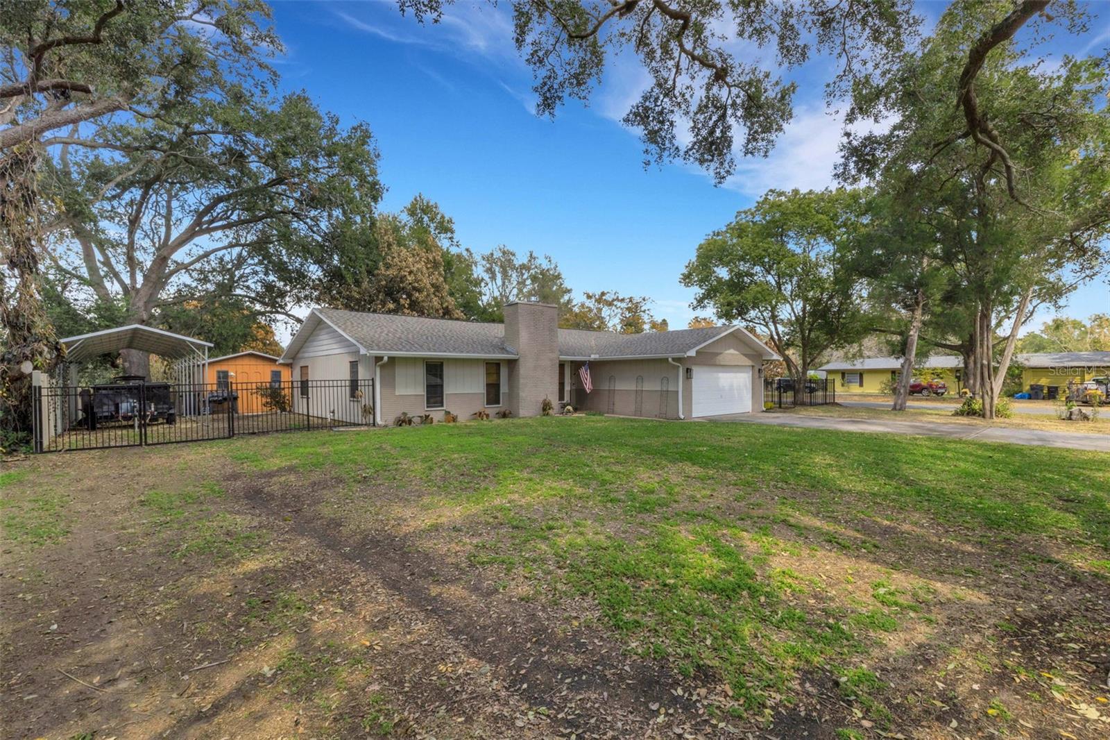 ROCHELLE GARDENS - Residential