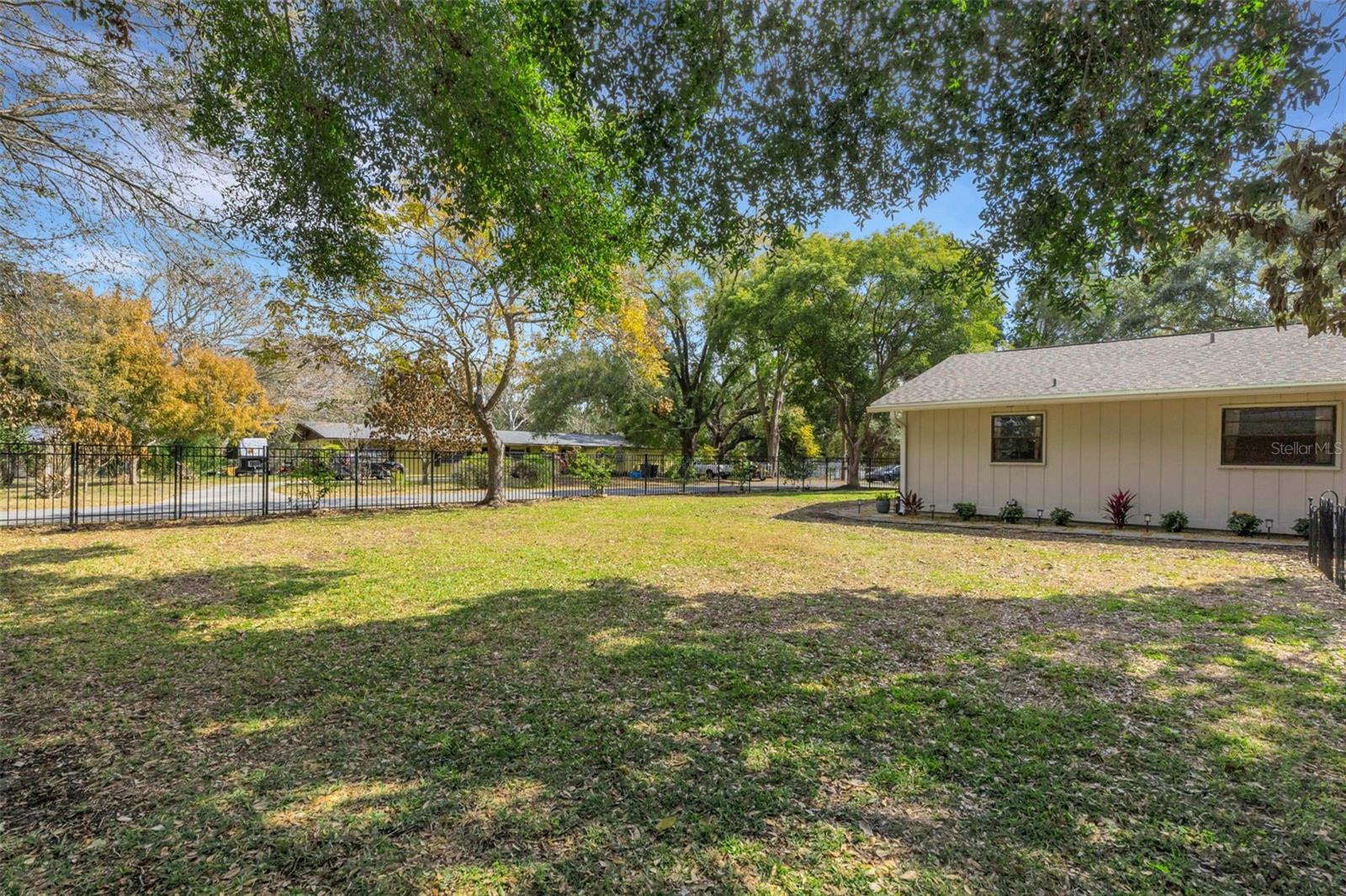 ROCHELLE GARDENS - Residential