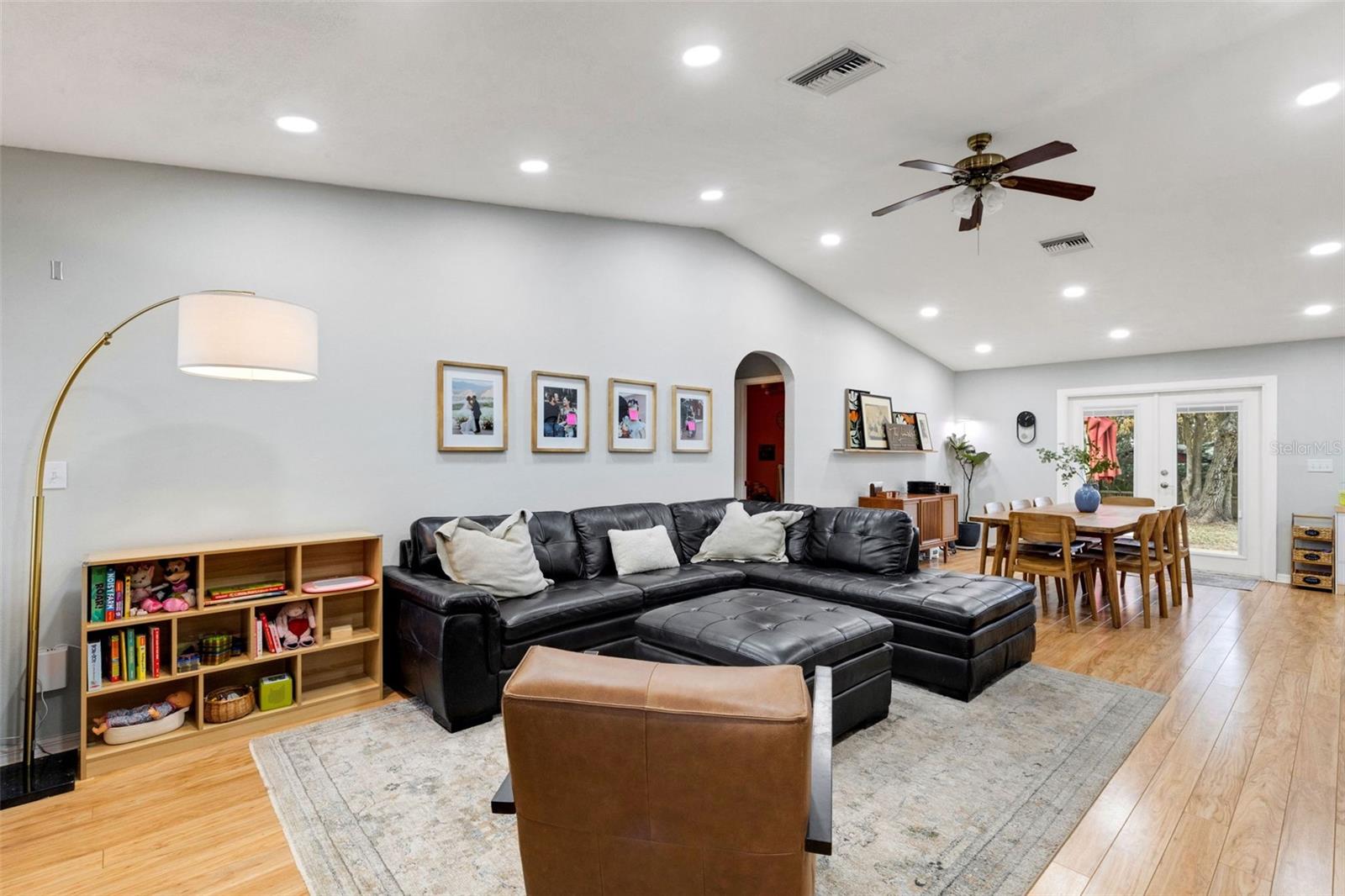 ROCHELLE GARDENS - Residential