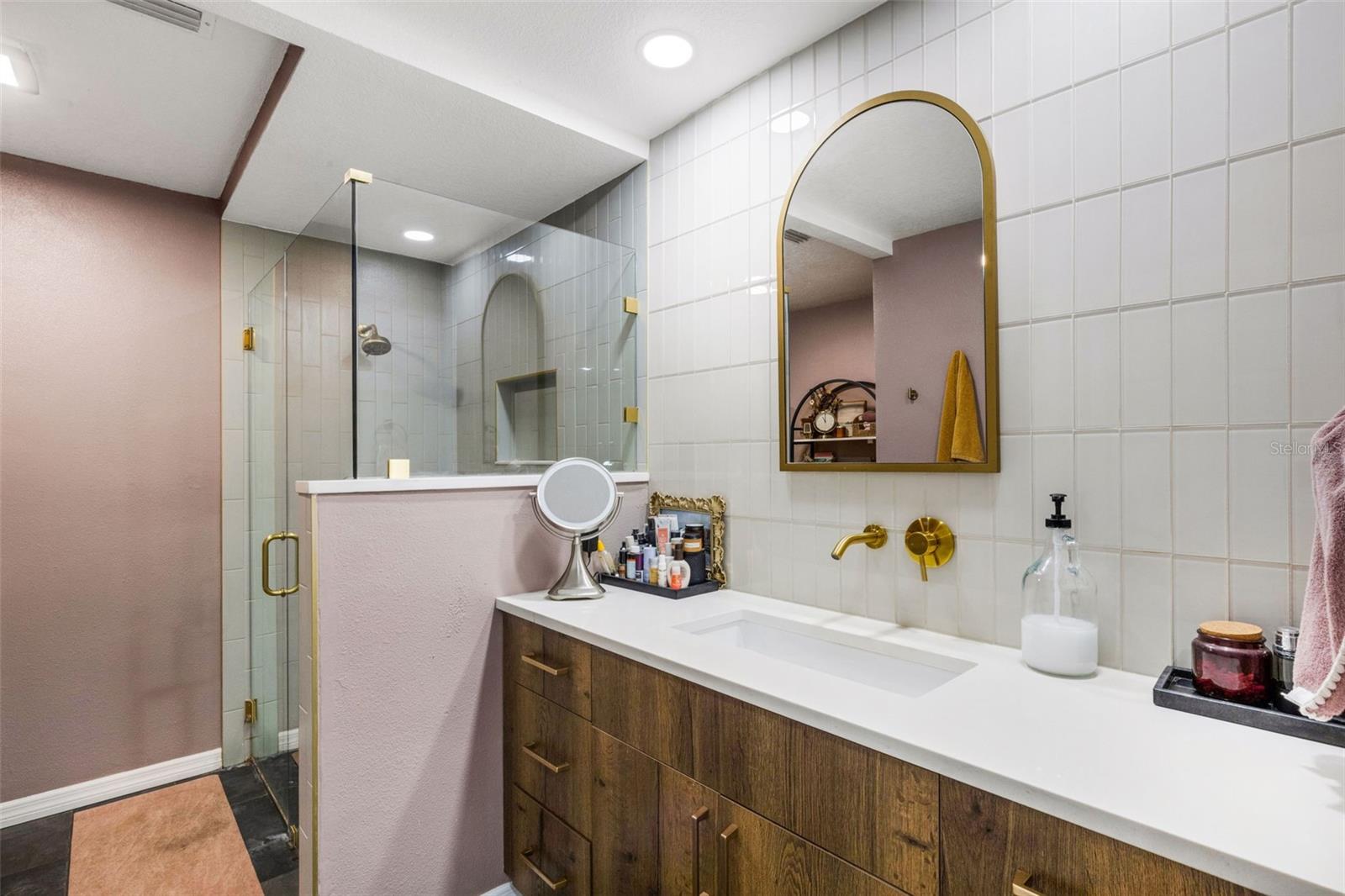 ROCHELLE GARDENS - Residential