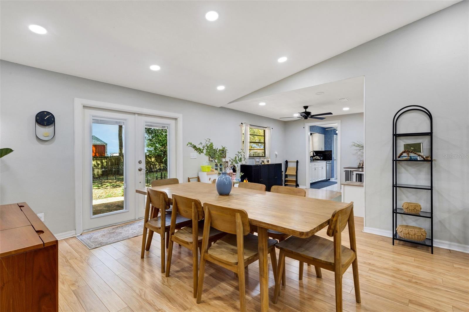 ROCHELLE GARDENS - Residential