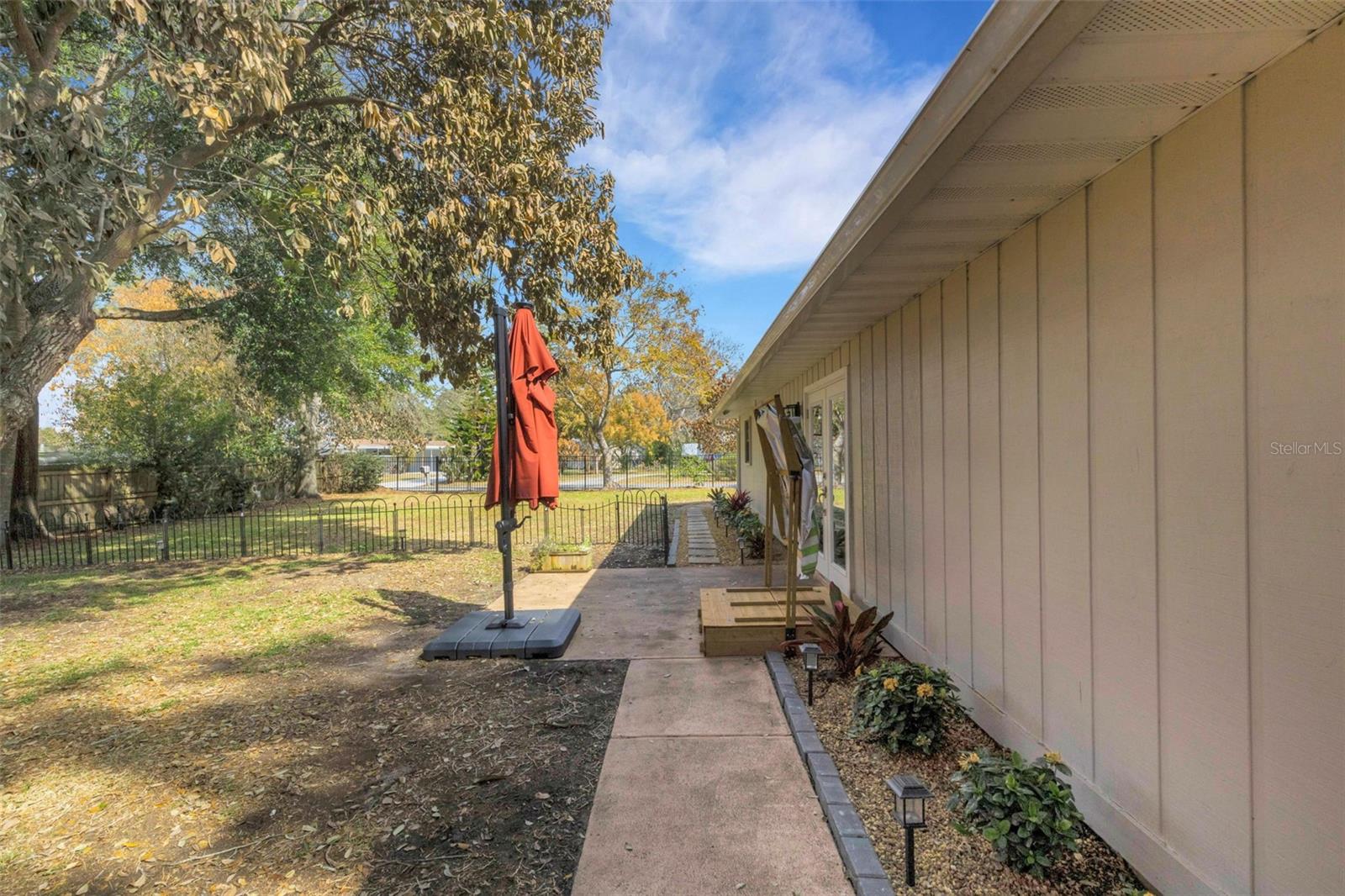 ROCHELLE GARDENS - Residential