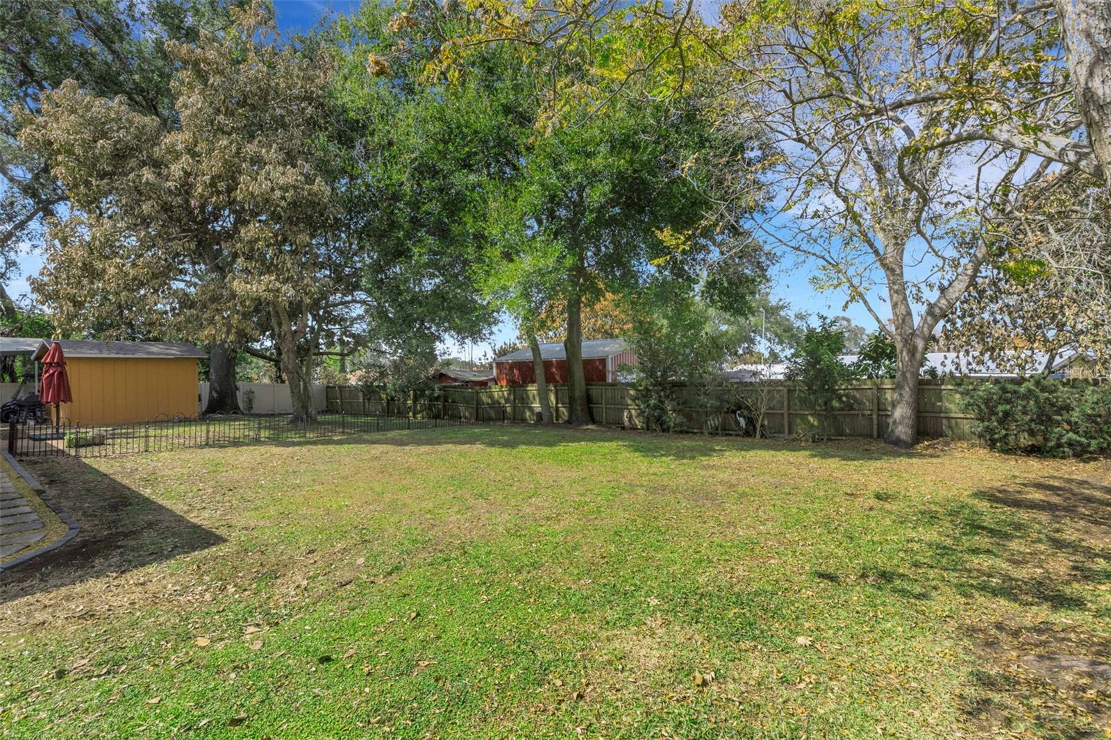 ROCHELLE GARDENS - Residential