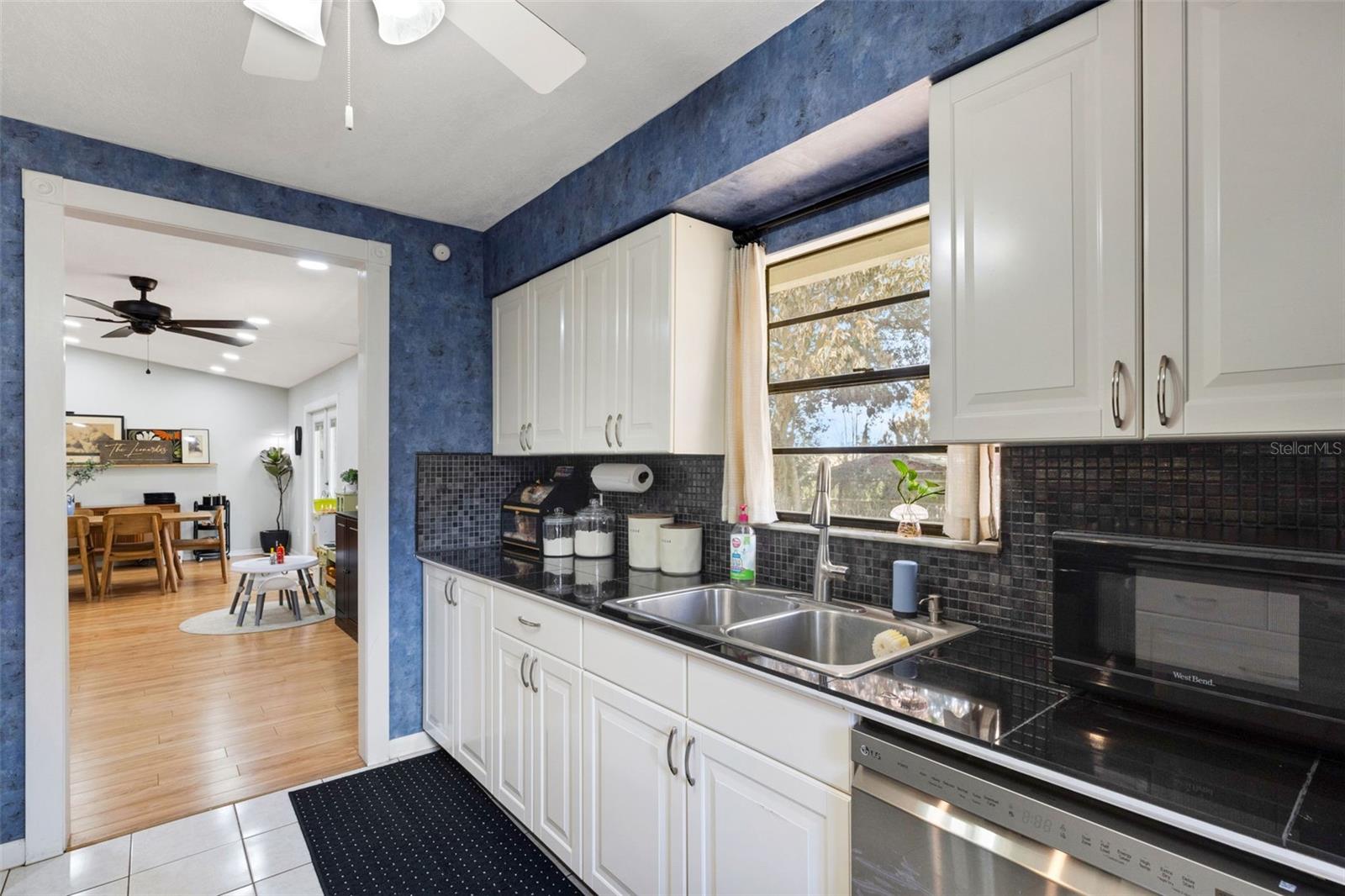 ROCHELLE GARDENS - Residential