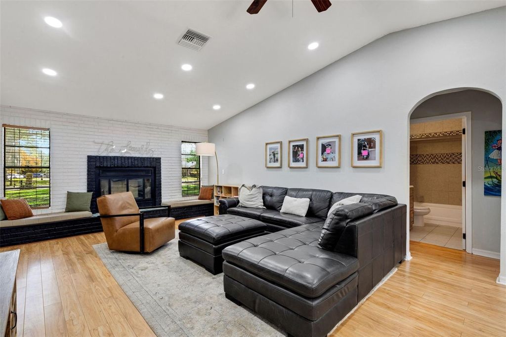 Photo of 1522 Eckart Drive, Winter Haven, FL 33881 (MLS # L4959745)