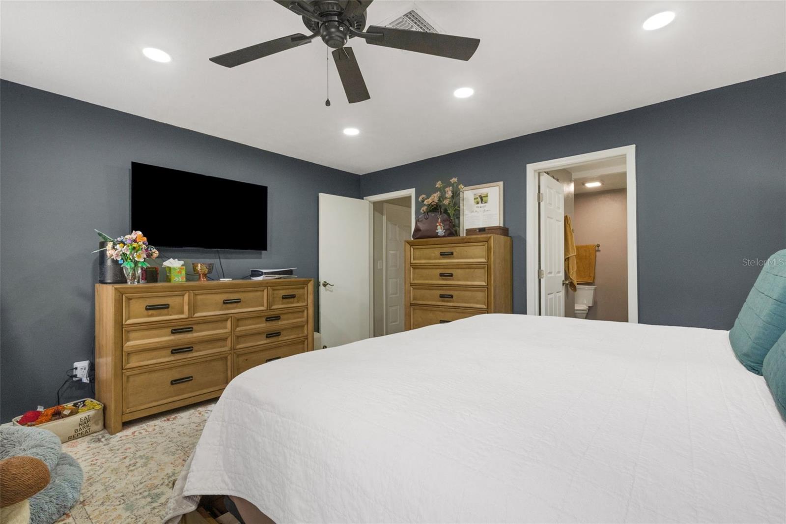 ROCHELLE GARDENS - Residential