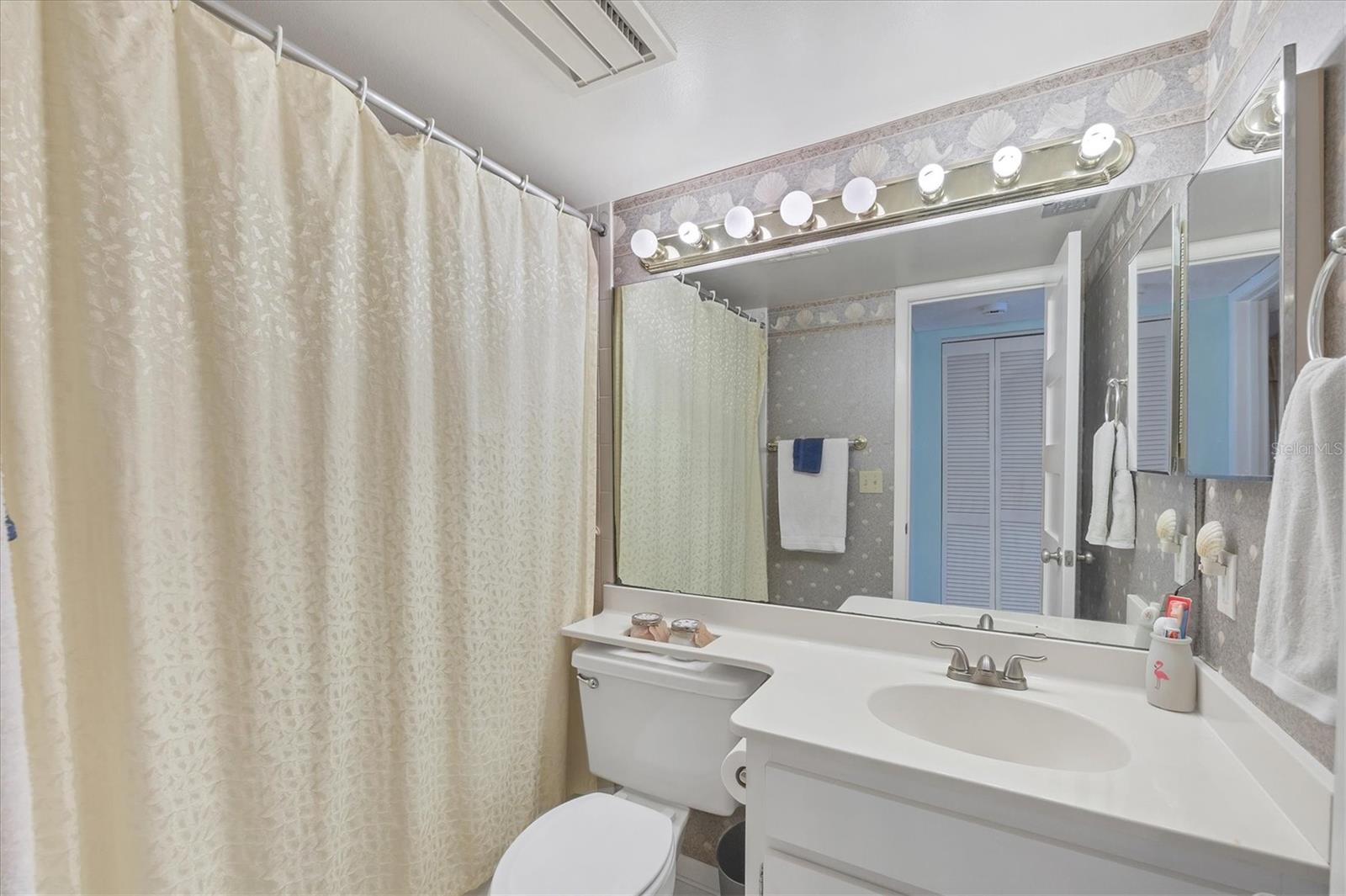 SANDPIPER KEY CONDO - Residential