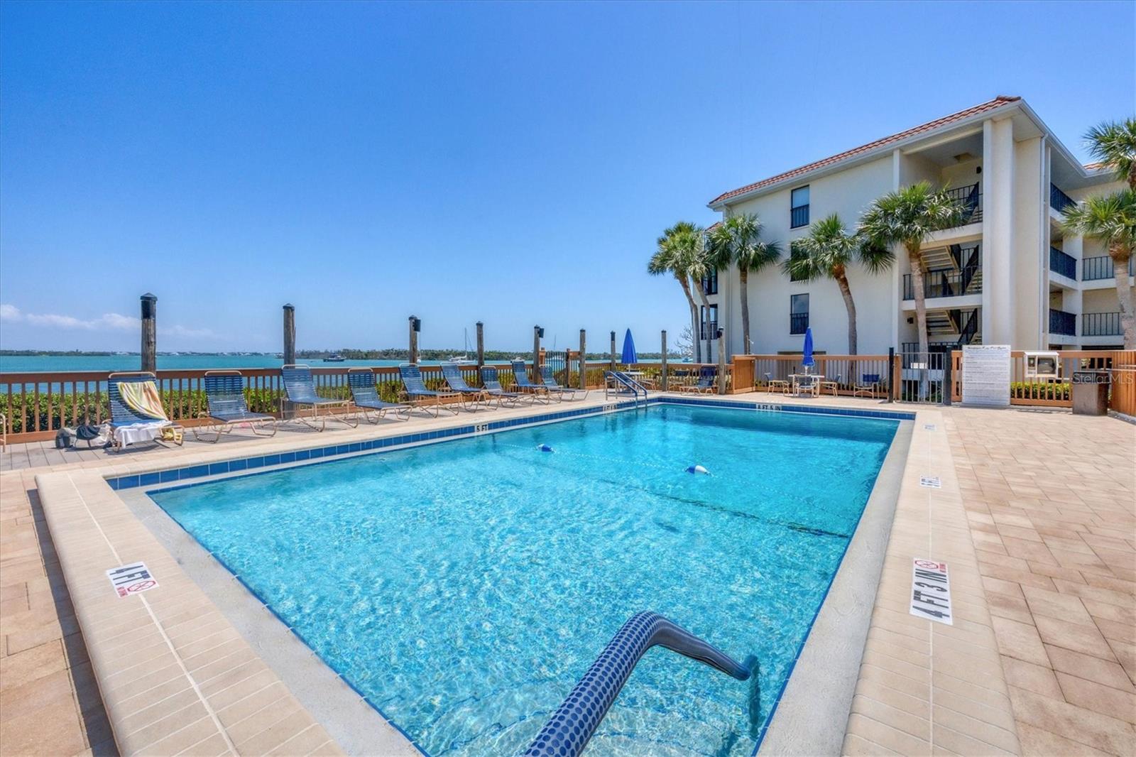 SANDPIPER KEY CONDO - Residential