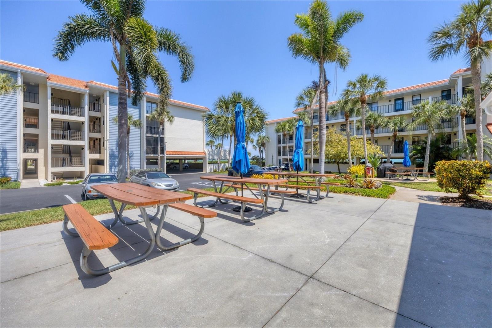 SANDPIPER KEY CONDO - Residential