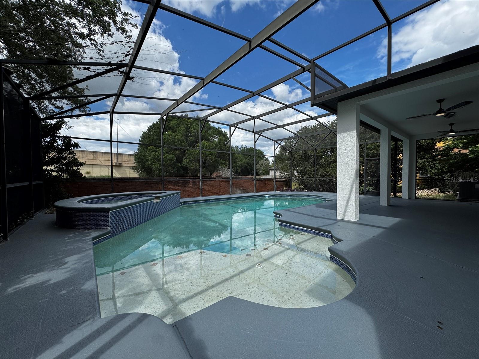 JOHNS LANDING - Residential
