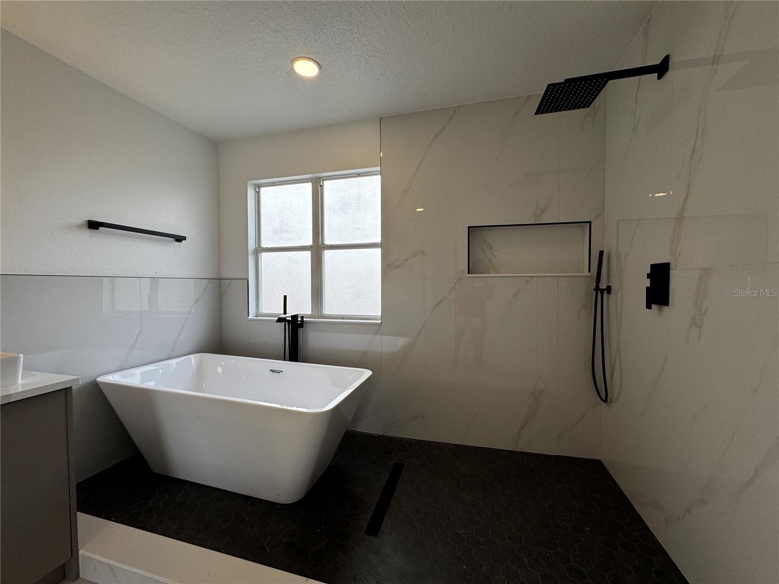 JOHNS LANDING - Residential