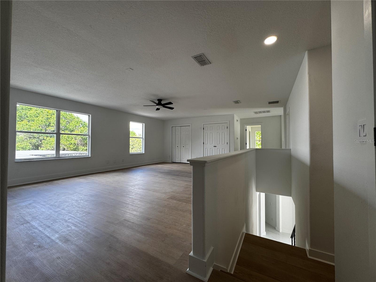 JOHNS LANDING - Residential