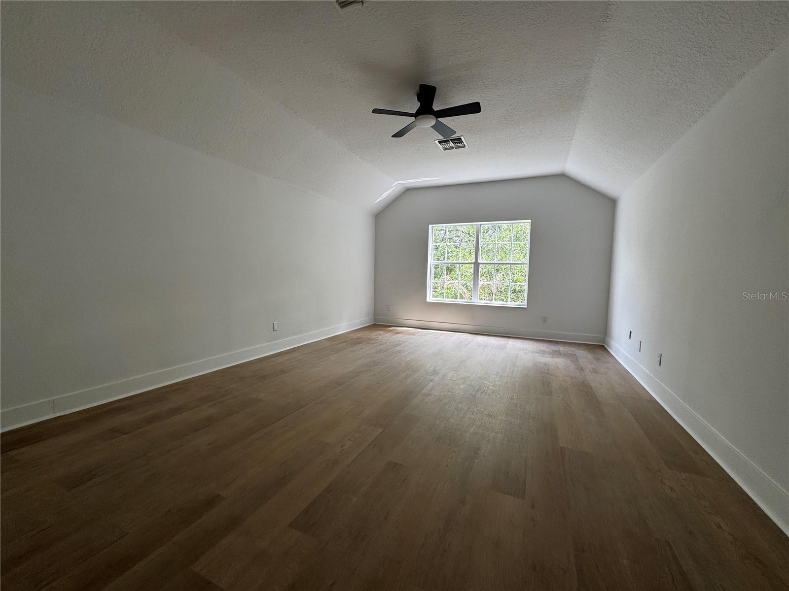JOHNS LANDING - Residential