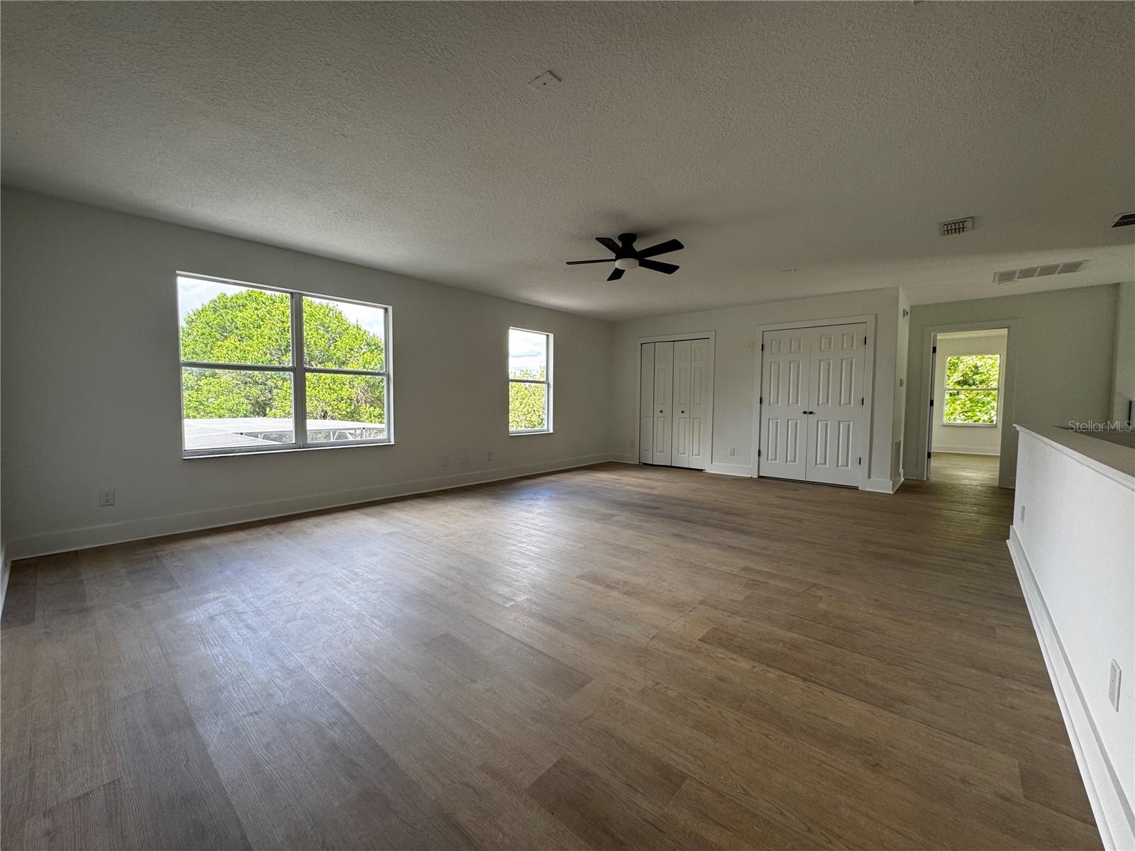 JOHNS LANDING - Residential
