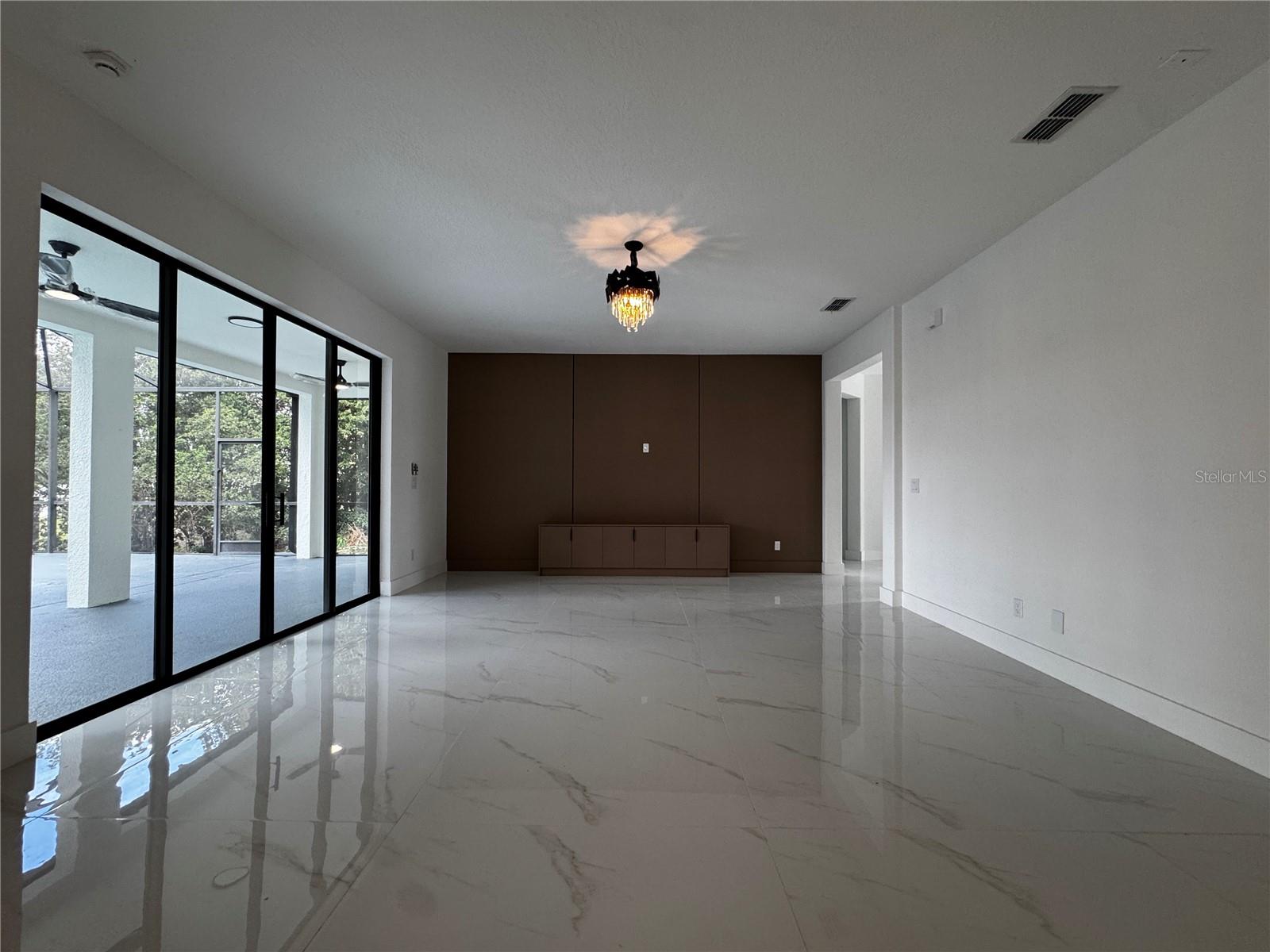 JOHNS LANDING - Residential