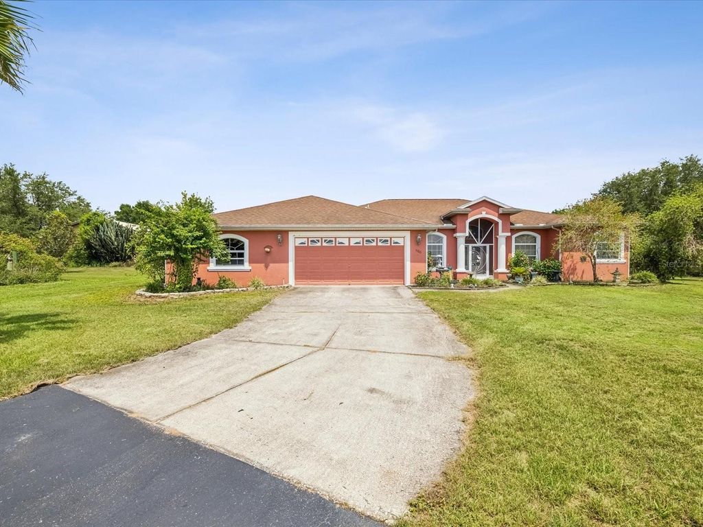 Photo of 5100 Lockhart Road, Brooksville, FL 34602 (MLS # TB8388895)