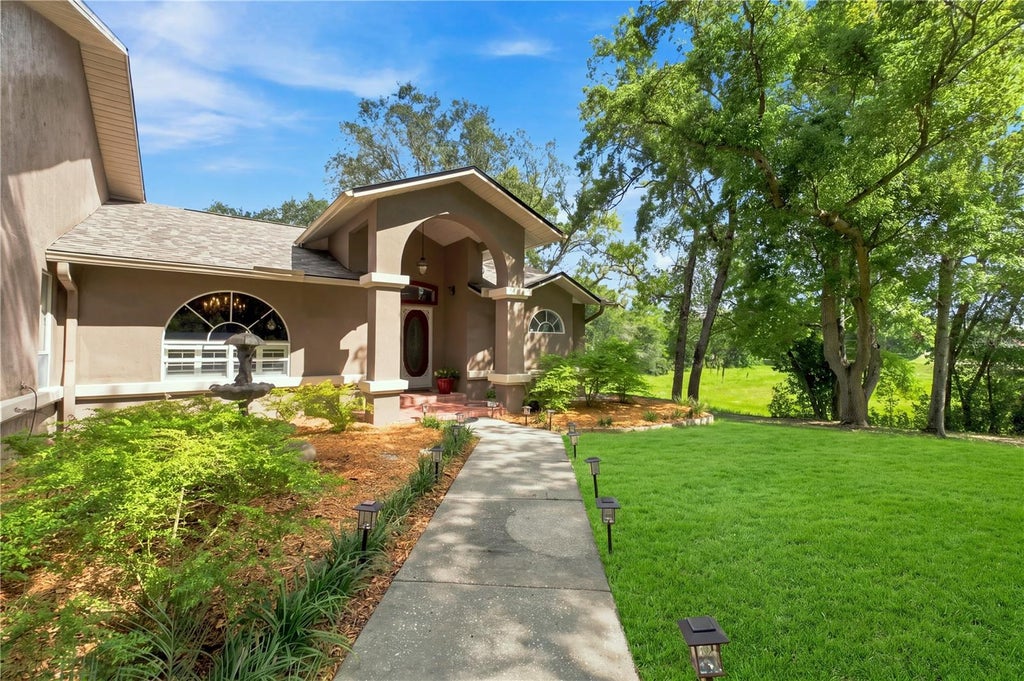 Photo of 8171 Chaucer Drive, Weeki Wachee, FL 34607 (MLS # W7889195)
