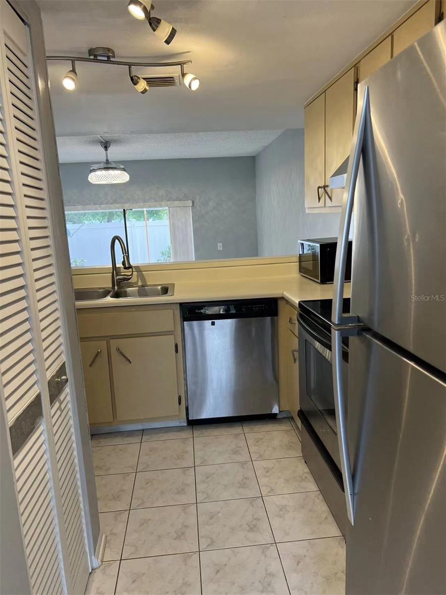 SUNBROOK CONDO PH 01 - Residential