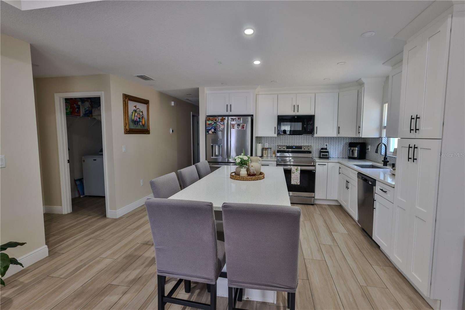 6007 12TH STREET E, BRADENTON, FL, 34203 2 6007 12TH STREET E
