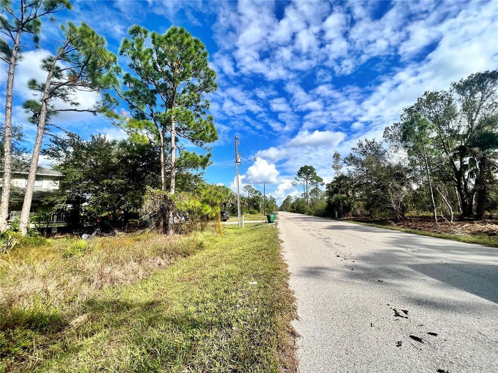 Photo of 27372 Las Lomas Drive, Punta Gorda, FL 33955 (MLS # C7511623)