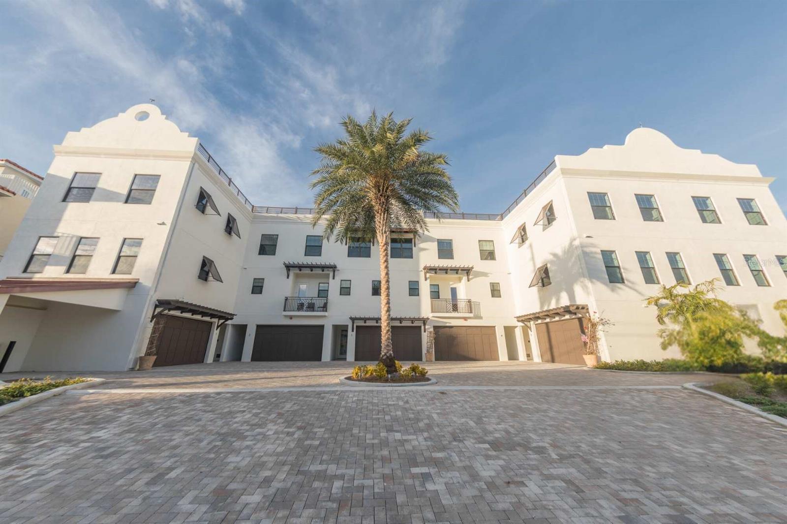 152 BRIGHTWATER DRIVE 4