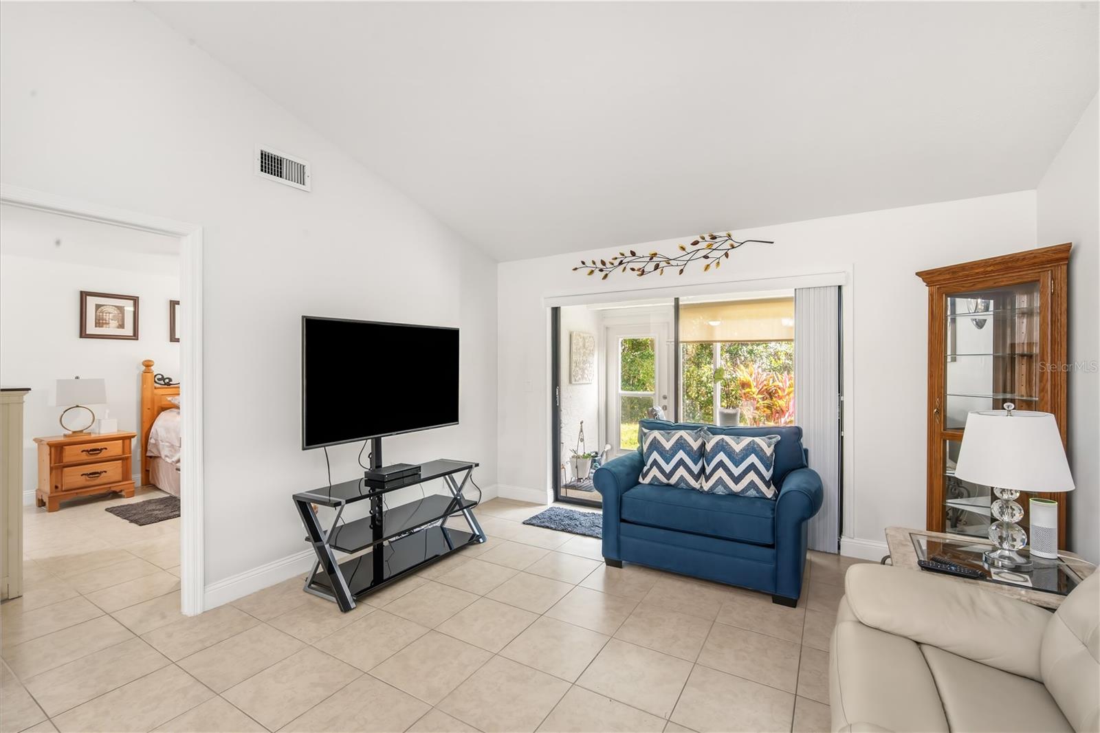 KNOLLS OF KINGS POINT 02 A CONDO - Residential Lease