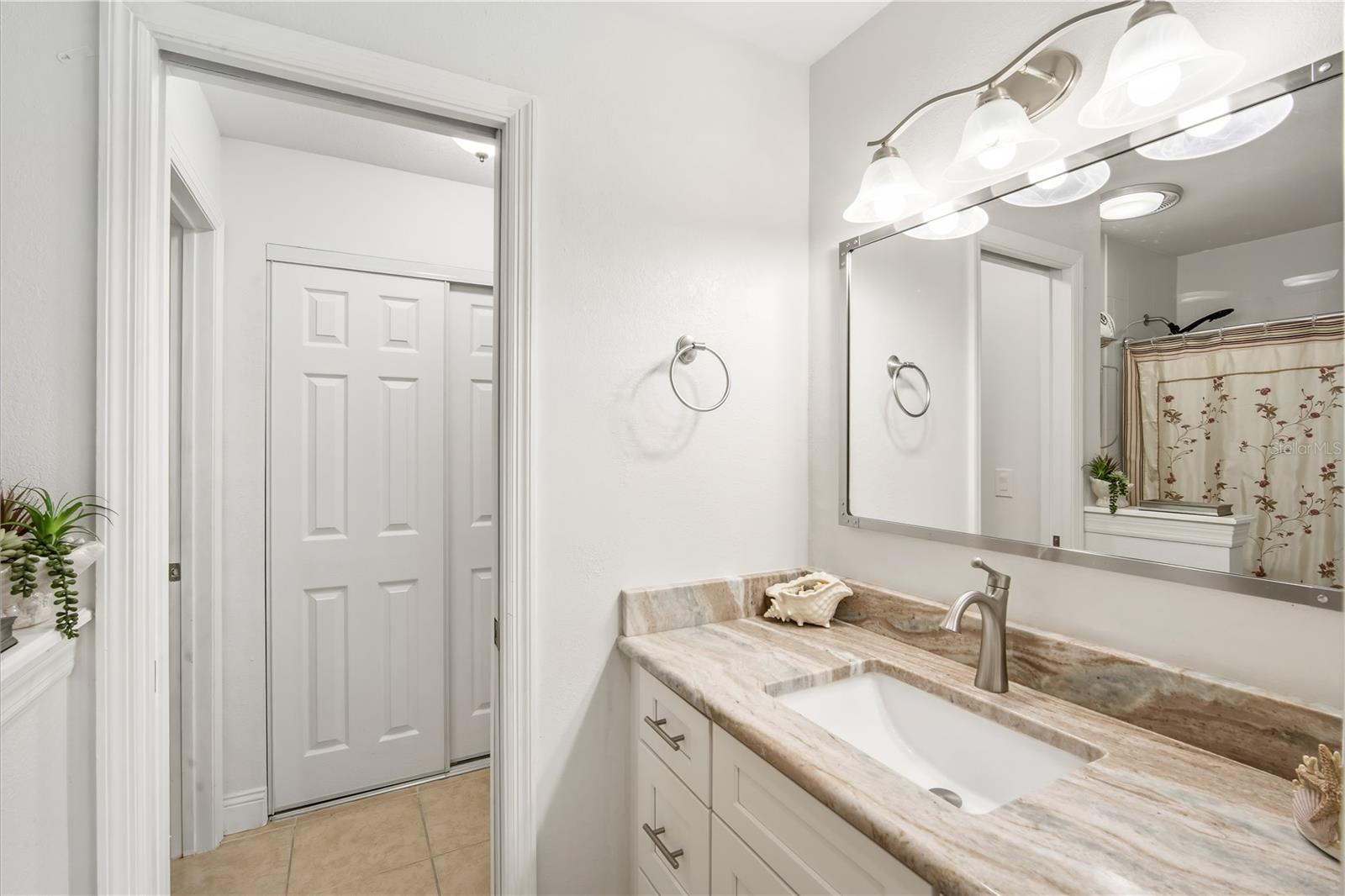 KNOLLS OF KINGS POINT 02 A CONDO - Residential Lease