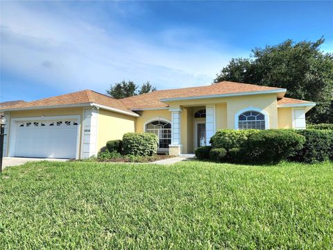 A home in LAKELAND