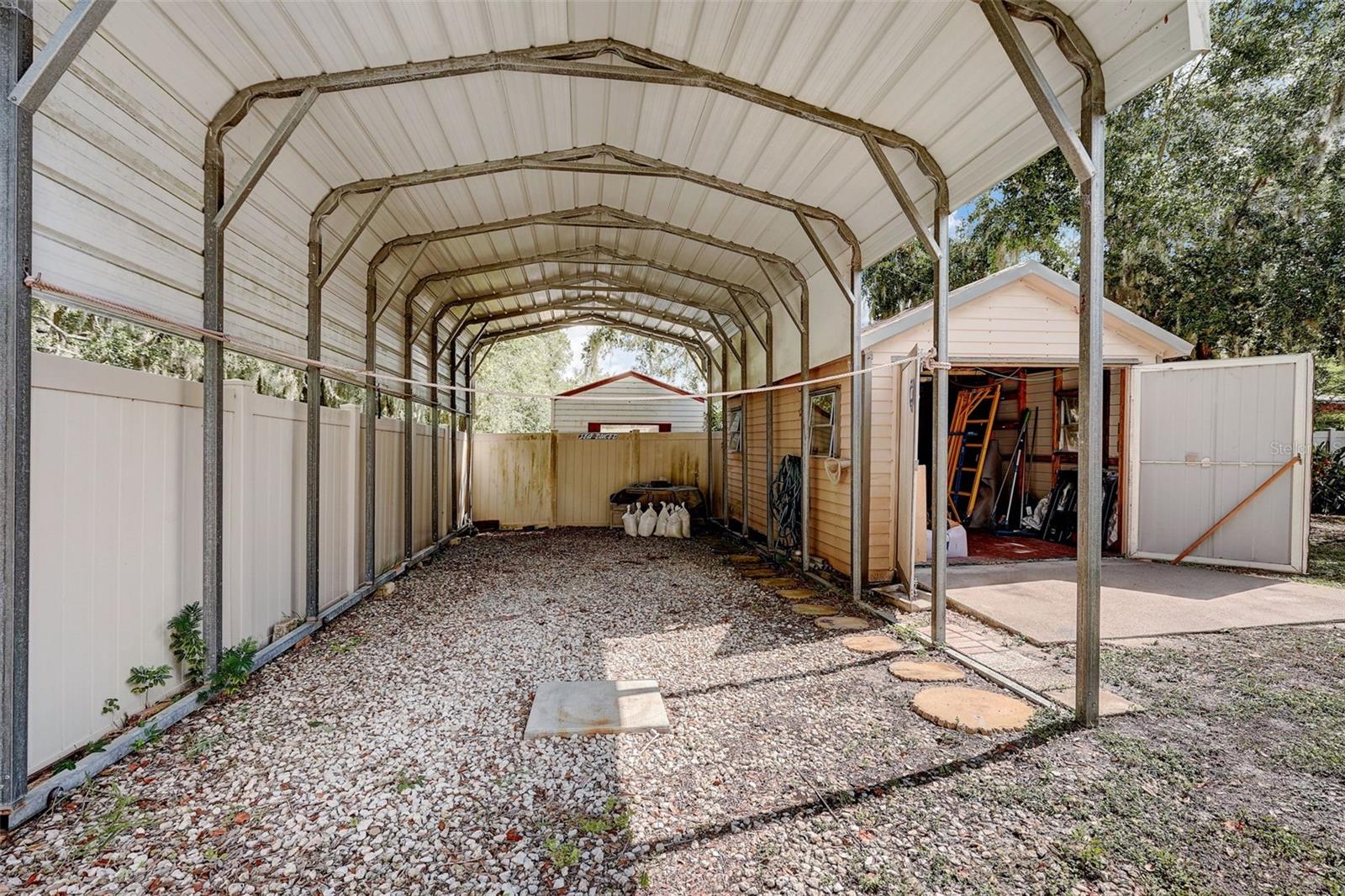 DE SOTO LAKES - Residential