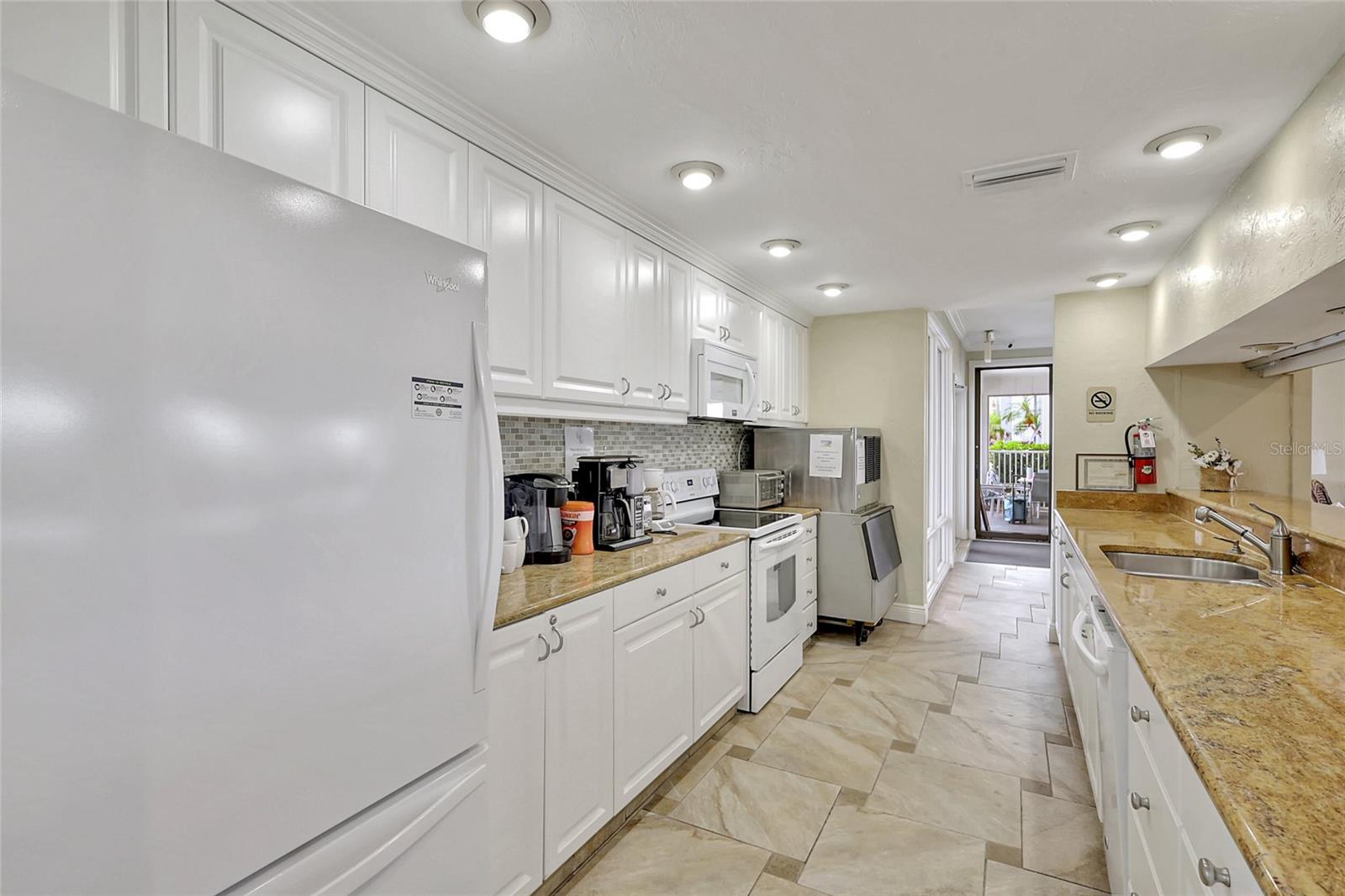 PEPPERTREE BAY IV - Residential