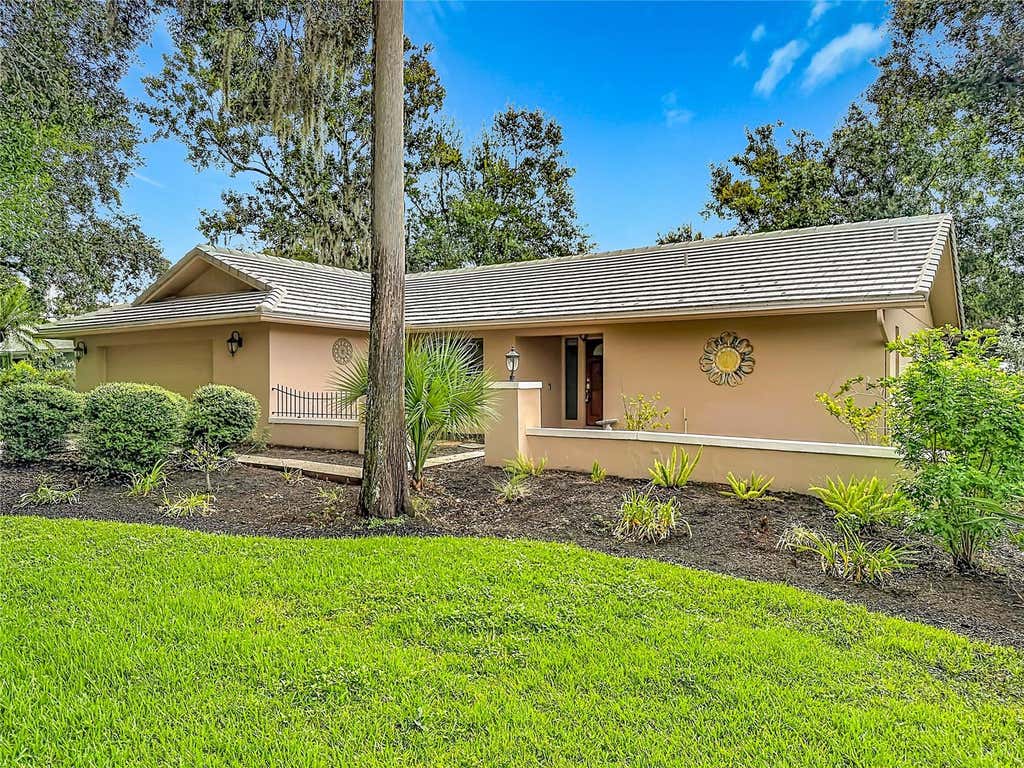 Photo of 3097 Edgemoor Drive, Palm Harbor, FL 34685 (MLS # W7888200)