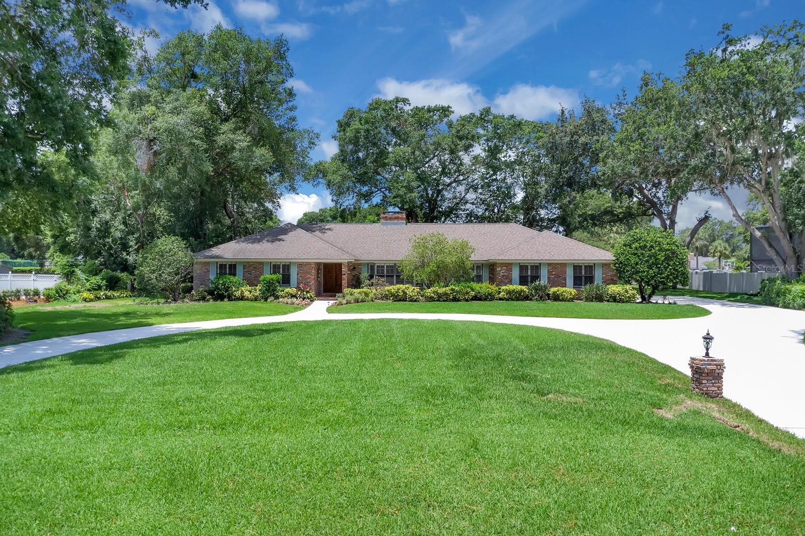 202 RIVERVIEW DRIVE