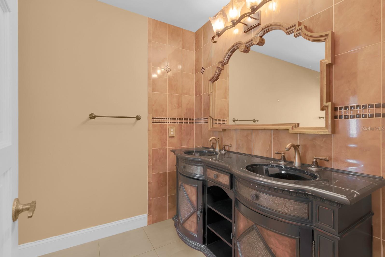 SWEETWATER CLUB - Residential