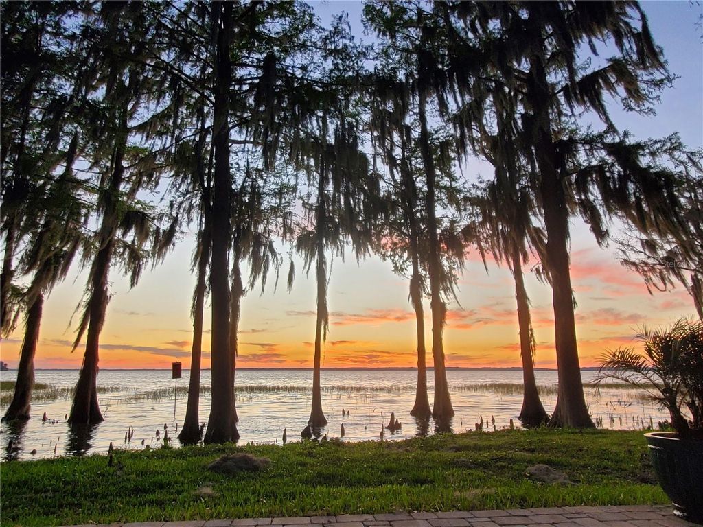 Photo of 11322 Dead River Road, Tavares, FL 32778 (MLS # G5108826)