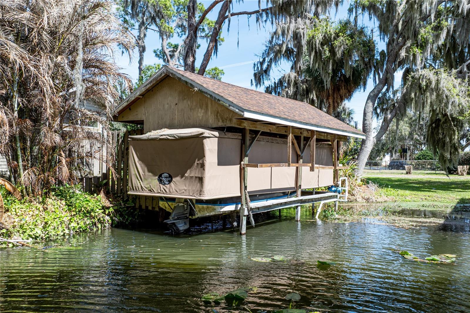 ACREAGE & UNREC - Residential