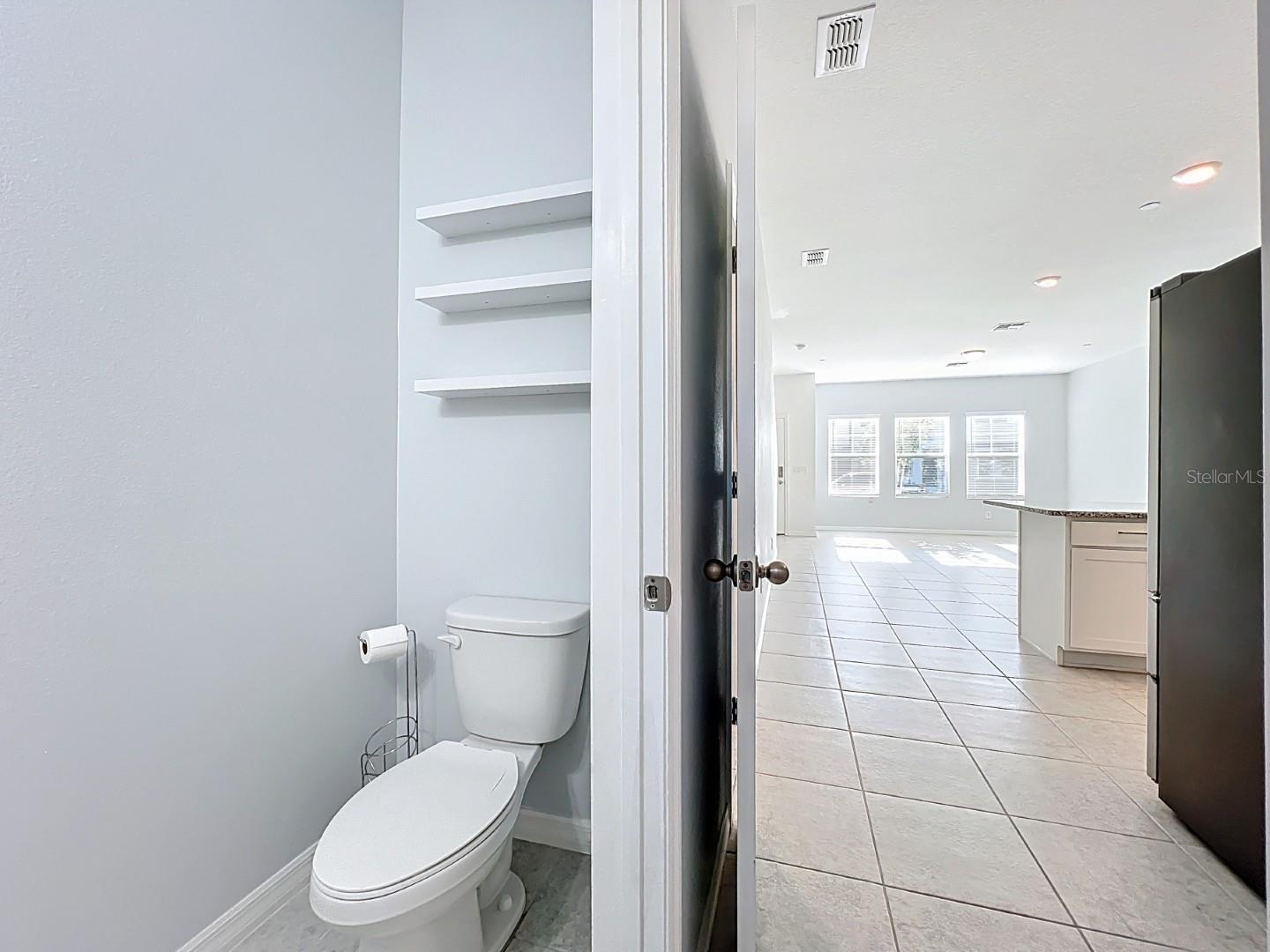 BAY LAKE PRESERVE - Residential