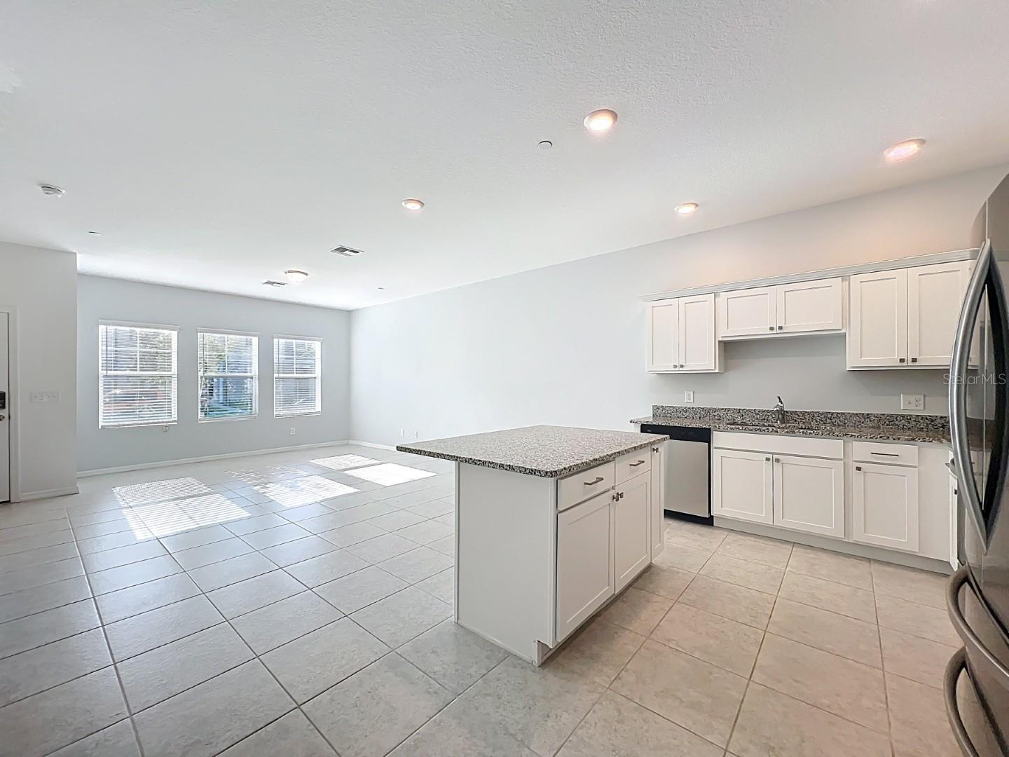 BAY LAKE PRESERVE - Residential