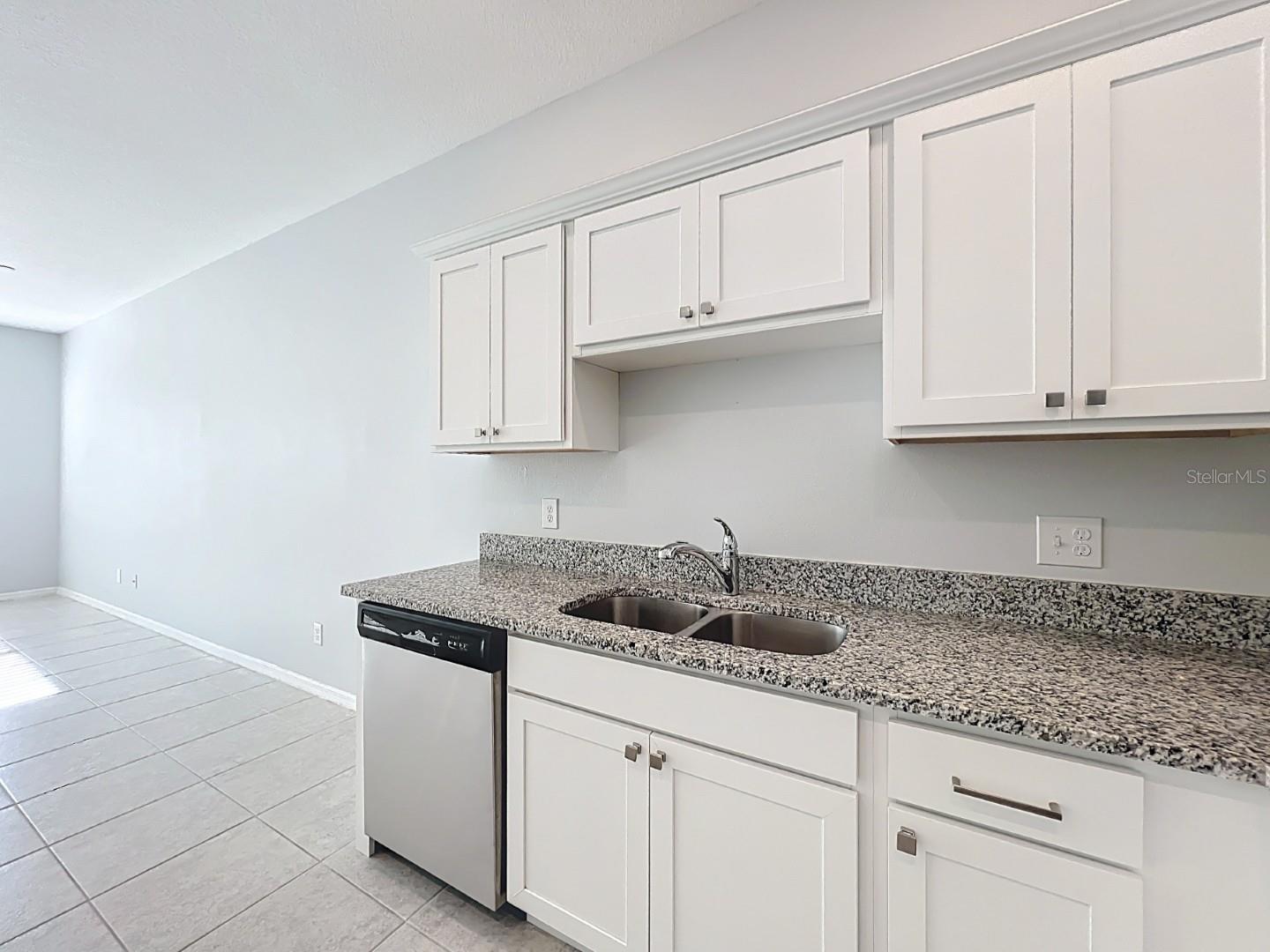 BAY LAKE PRESERVE - Residential