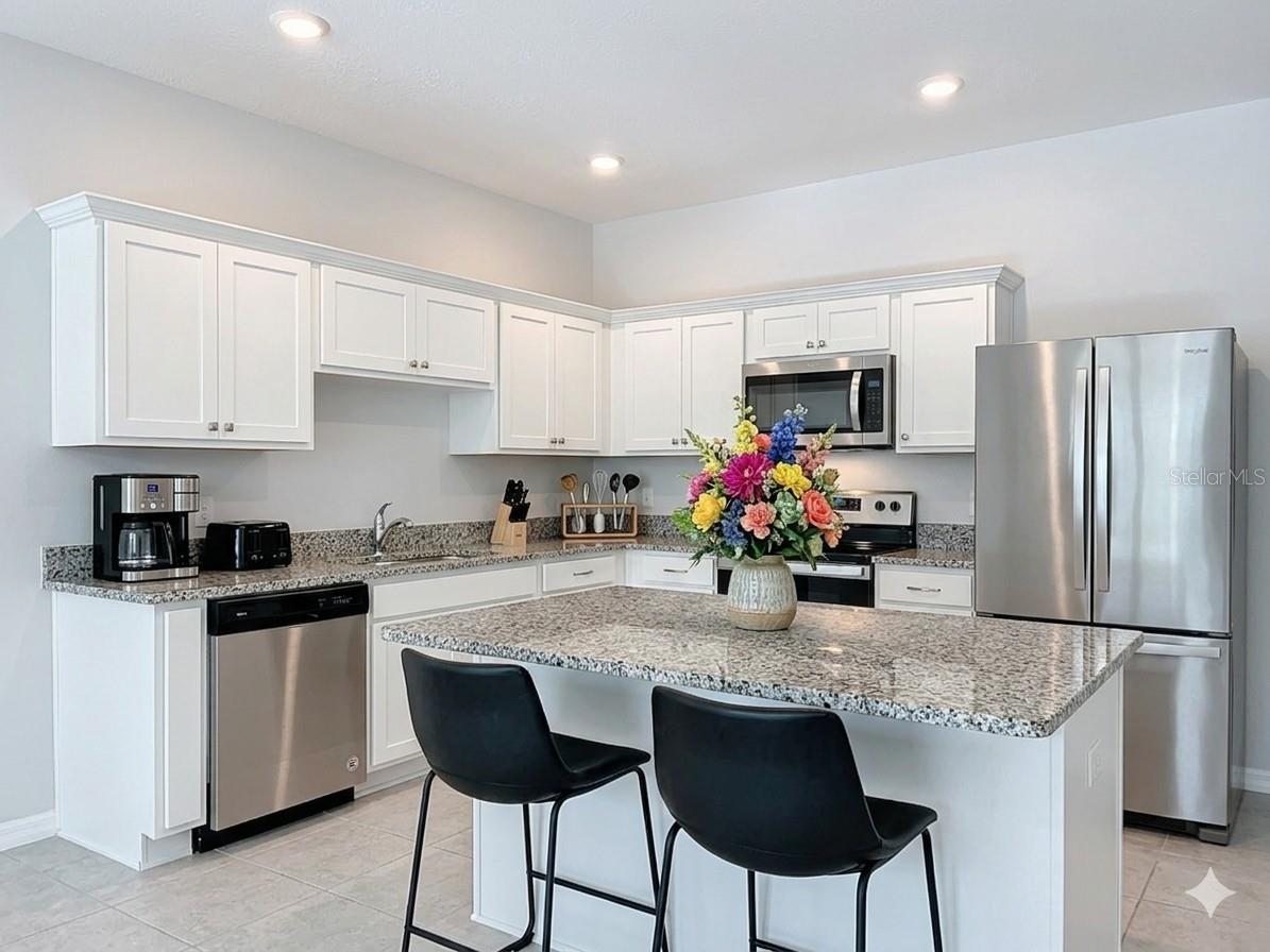 BAY LAKE PRESERVE - Residential