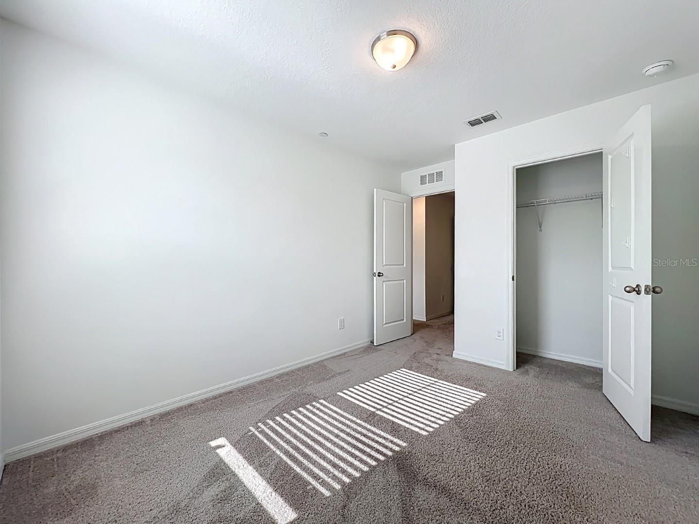 BAY LAKE PRESERVE - Residential