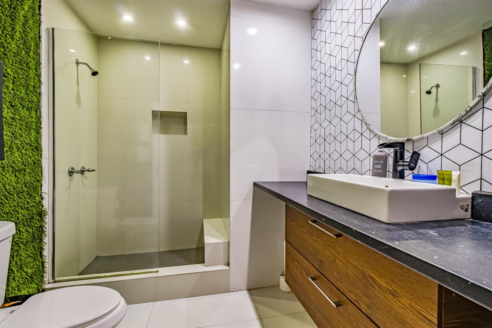 CONDADO - Residential Income