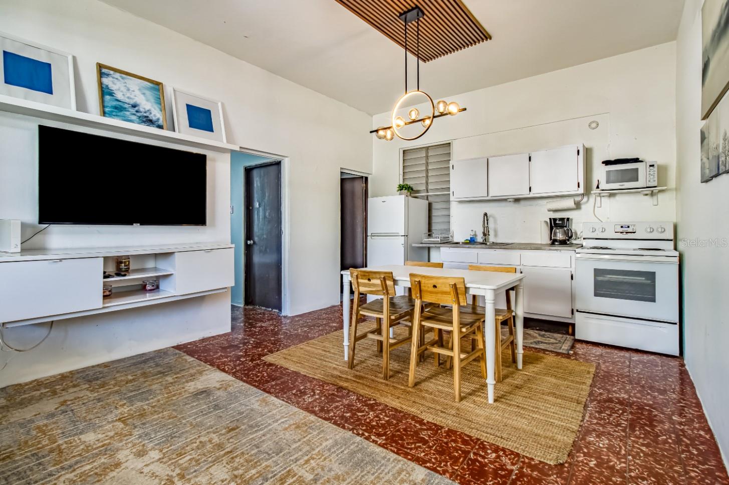 CONDADO - Residential Income